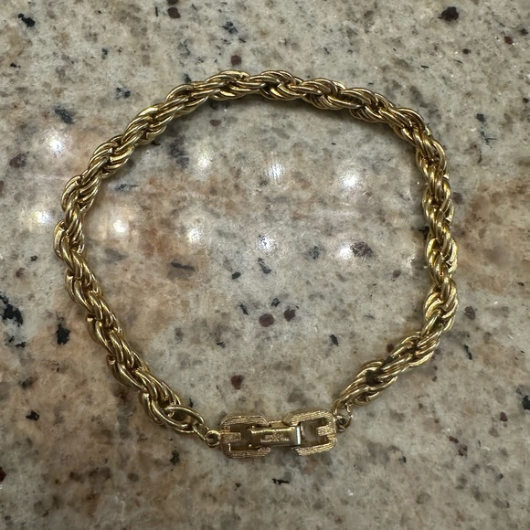 Givenchy Gold Rope Chain Bracelet - Picture 3 of 4